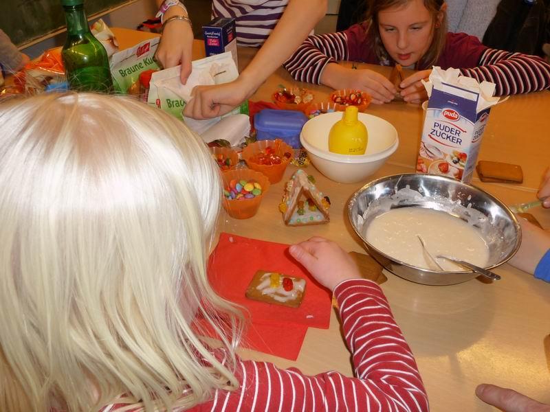weihnachtsbaeckerei 1.JPG